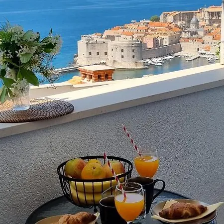 Beautiful Apartment,amazing View,parking! Apartment